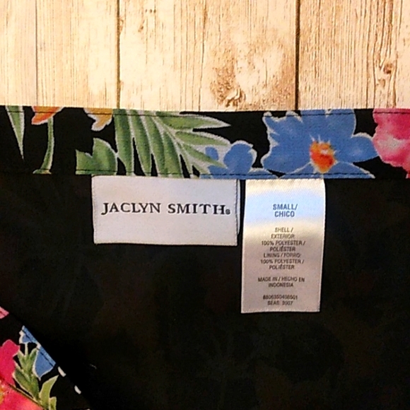Jaclyn Smith women's size small floral print skirt (J4) - Picture 2 of 3